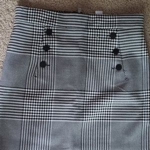 Plaid pencil skirt